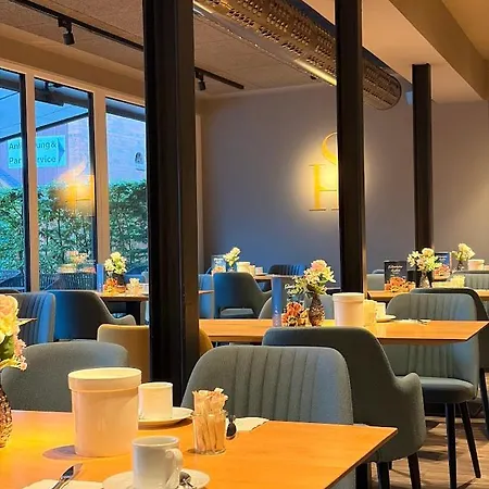 Schlueter & Restaurant 2*
