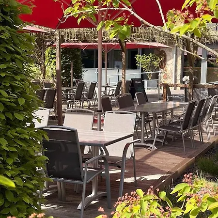 Schlueter & Restaurant Hotel 2*