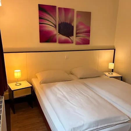 Schlueter & Restaurant Hotel Wankendorf
