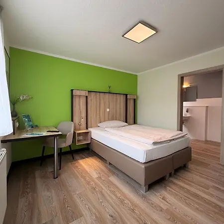 Schlueter & Restaurant Hotel 2*