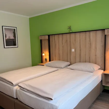 Schlueter & Restaurant Hotel 2*