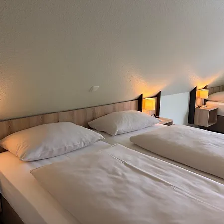Schlueter & Restaurant Hotel Wankendorf
