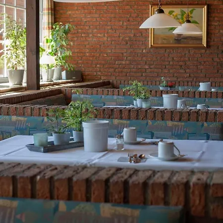 Schlueter & Restaurant Hotel 2*